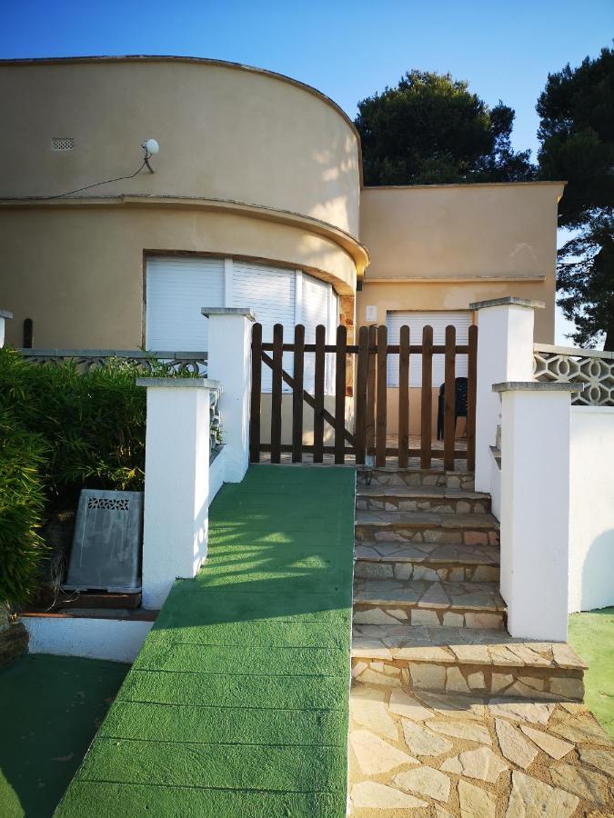 Apartamentos Famara Lloret de Mar Exterior photo