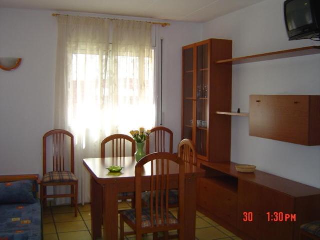 Apartamentos Famara Lloret de Mar Room photo