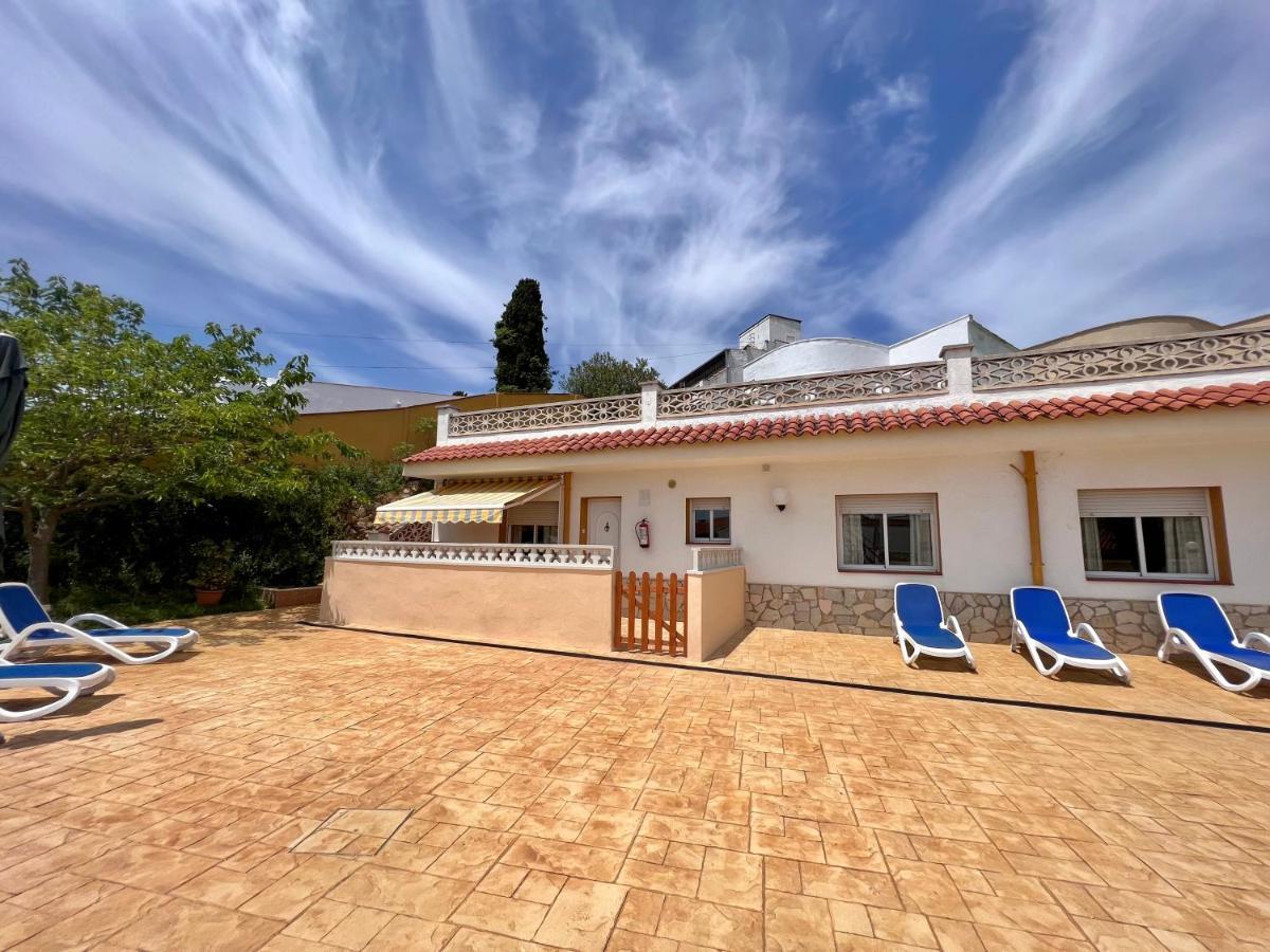 Apartamentos Famara Lloret de Mar Exterior photo